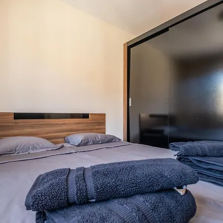 Apartment 1 Bedroom